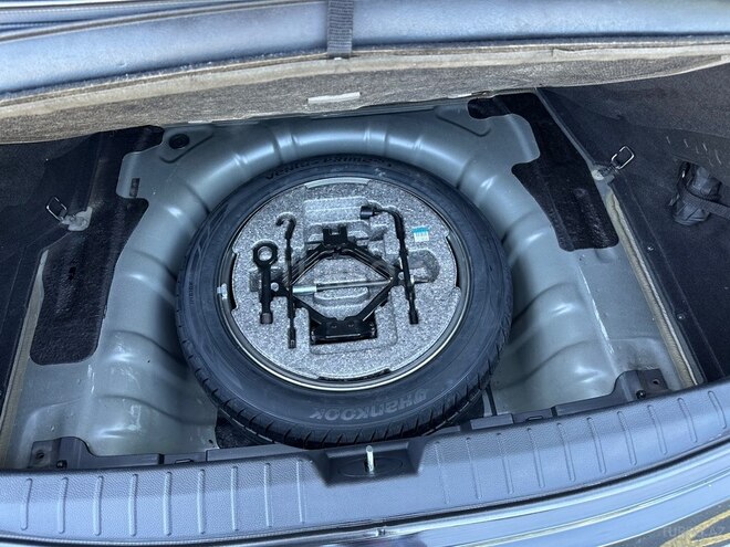 Hyundai Azera-13