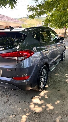 Hyundai Tucson-4