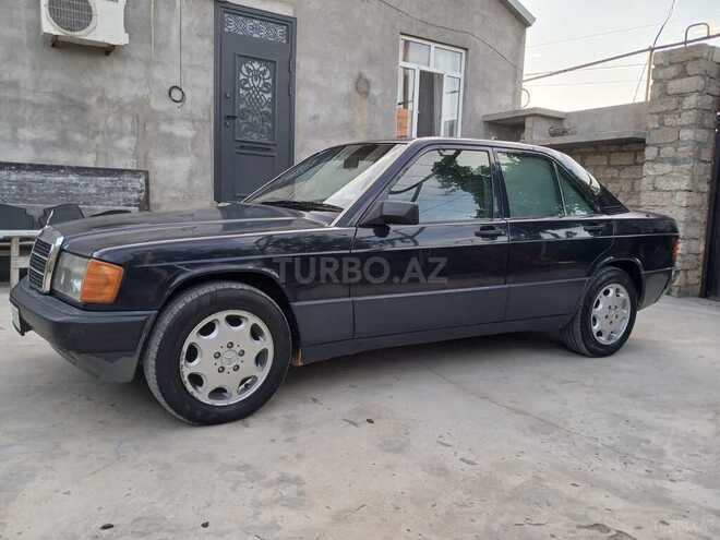 Mercedes 190-2