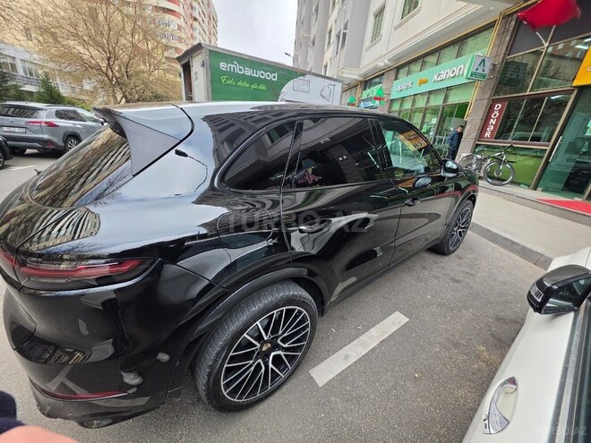 Porsche Cayenne-3