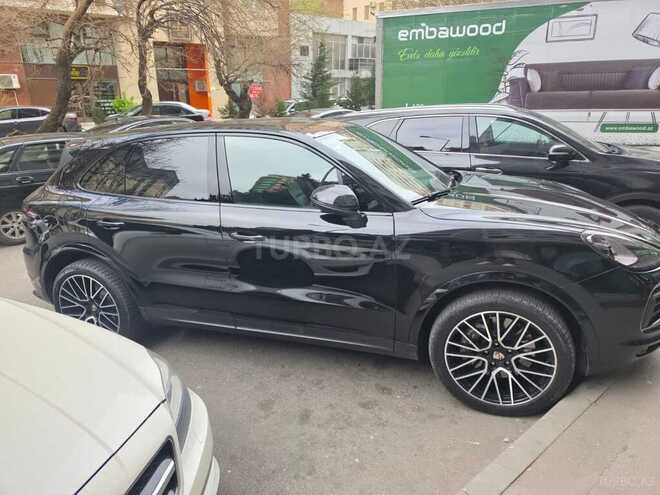 Porsche Cayenne-10