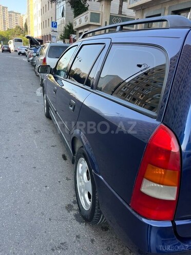 Opel Astra-10