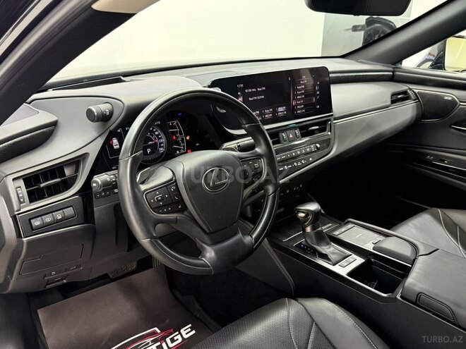 Lexus ES 250-8