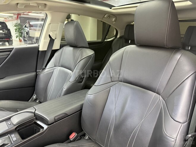 Lexus ES 250-13