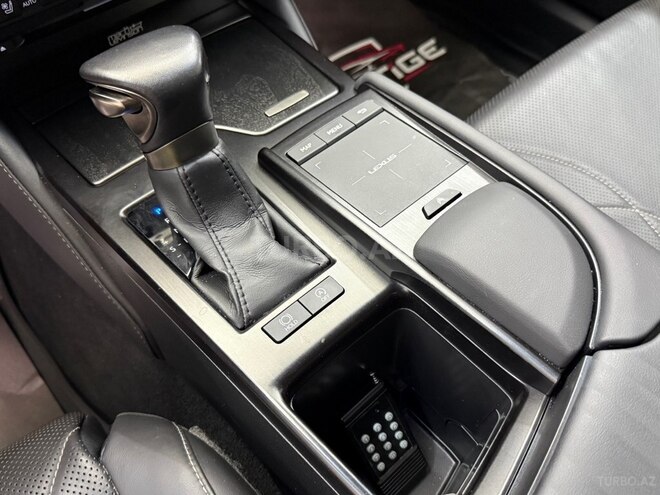Lexus ES 250-10