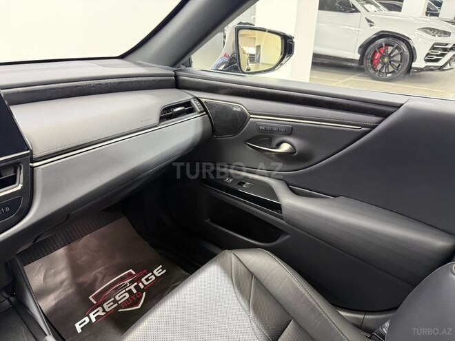 Lexus ES 250-11