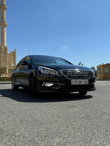 Hyundai Sonata-2