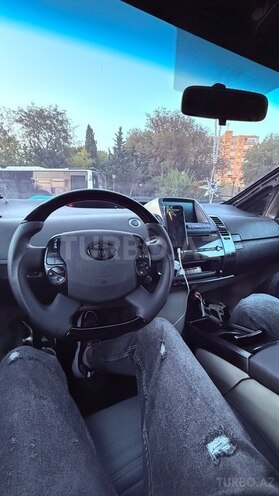 Toyota Prius-9
