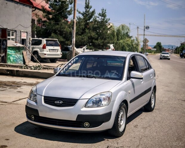 Kia Rio-4