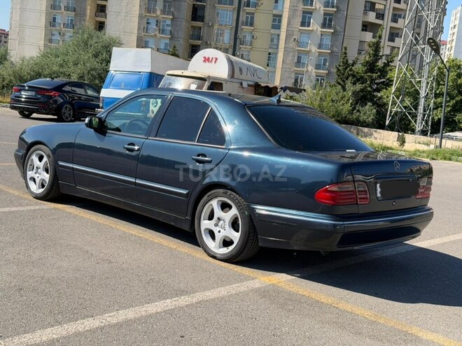 Mercedes E 240-7