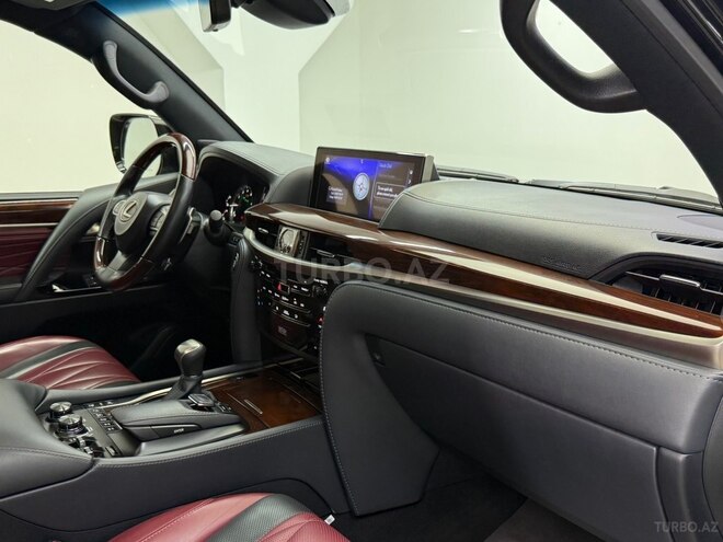 Lexus LX 570-20