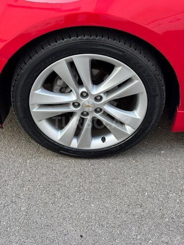Chevrolet Cruze-20