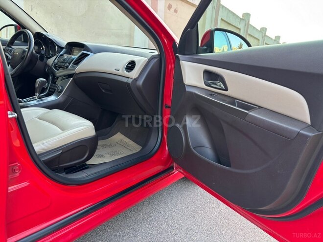 Chevrolet Cruze-17