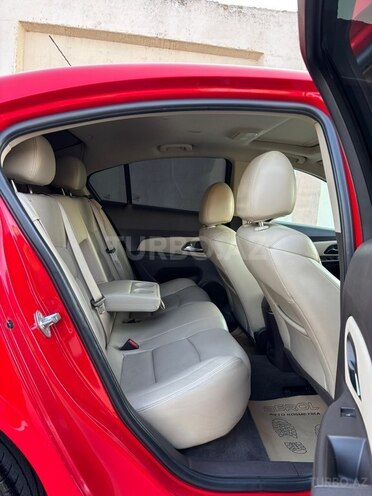 Chevrolet Cruze-18