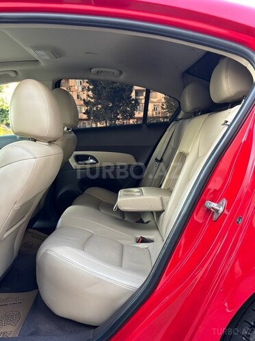 Chevrolet Cruze-14