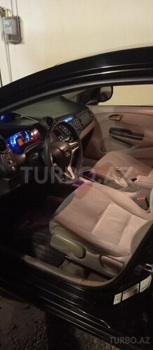 Honda Insight-4