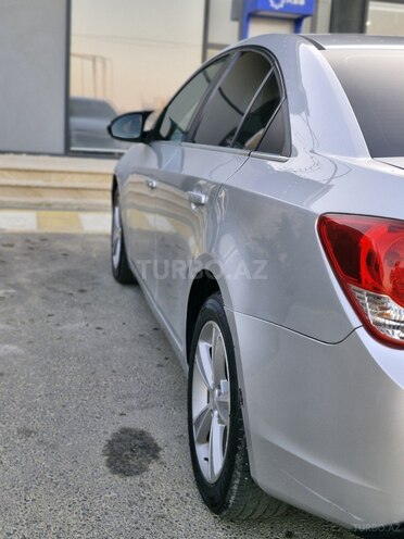 Chevrolet Cruze-9