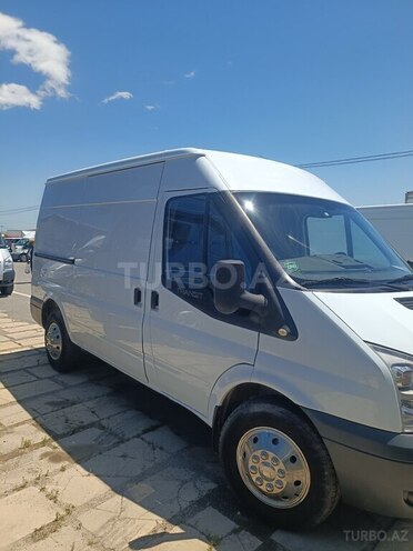 Ford Transit-2
