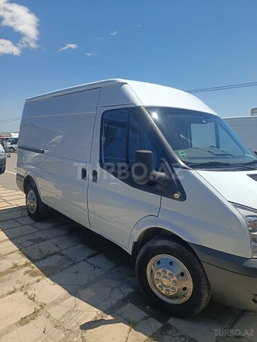 Ford Transit-3