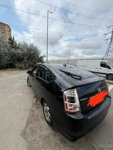 Toyota Prius-2