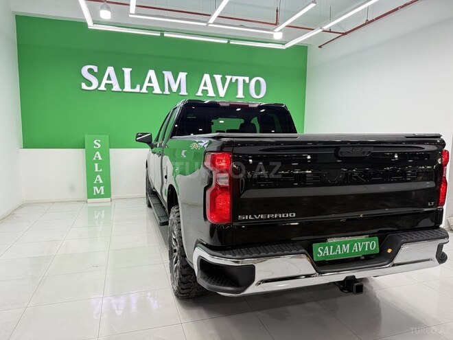 Chevrolet Silverado-4