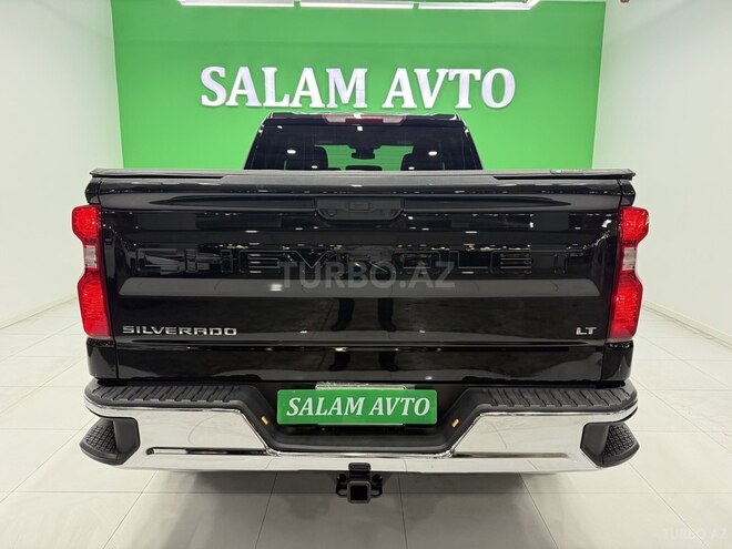Chevrolet Silverado-5