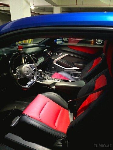 Chevrolet Camaro-11