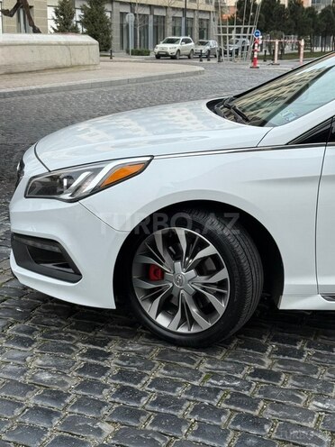 Hyundai Sonata-8