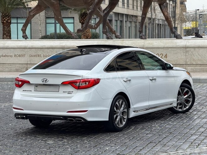 Hyundai Sonata-5
