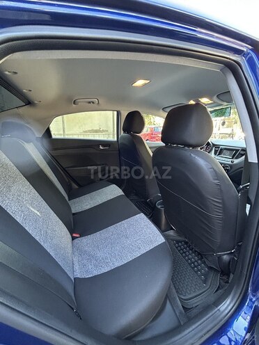 Hyundai Accent-8