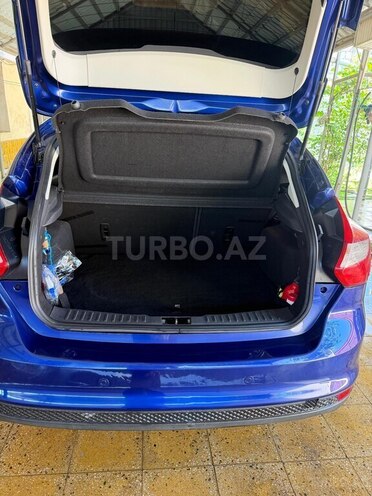 Ford Focus-7