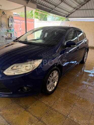 Ford Focus-6
