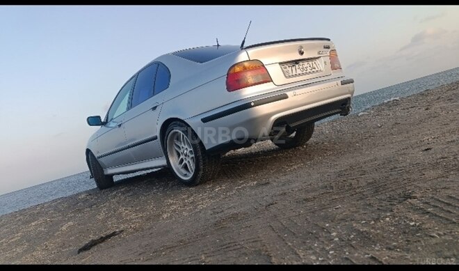 BMW 530-13