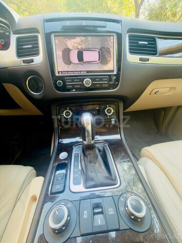 Volkswagen Touareg-7