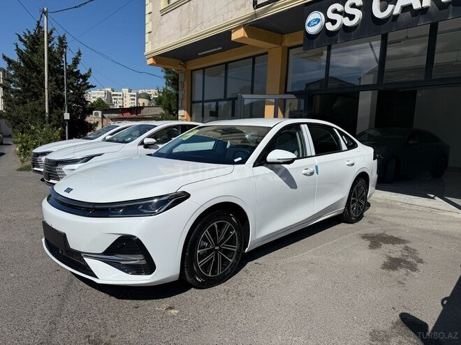 Geely Galaxy A7-11