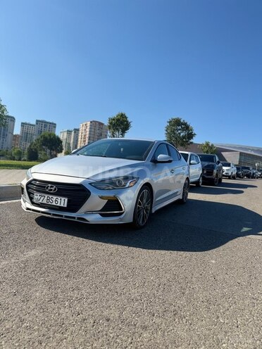 Hyundai Elantra-2