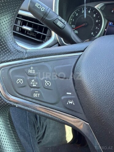 Chevrolet Equinox-7