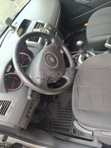 Renault Megane-10