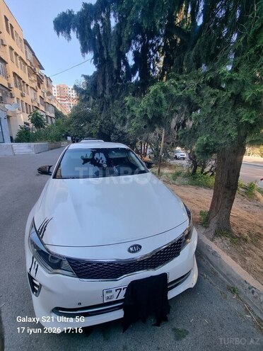Kia K5-1