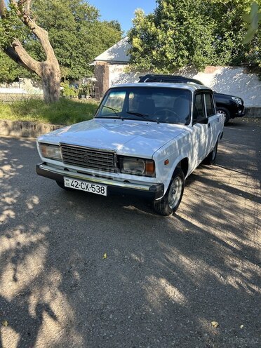 LADA (VAZ) 2107-1