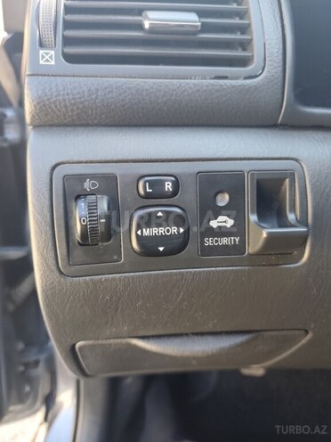 Toyota Corolla-11