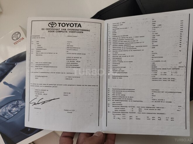Toyota Corolla-21