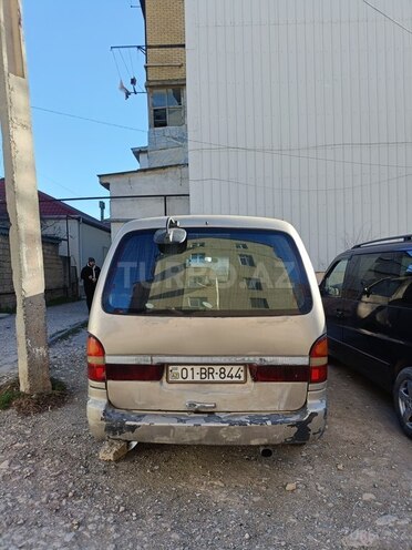 Kia Pregio-4