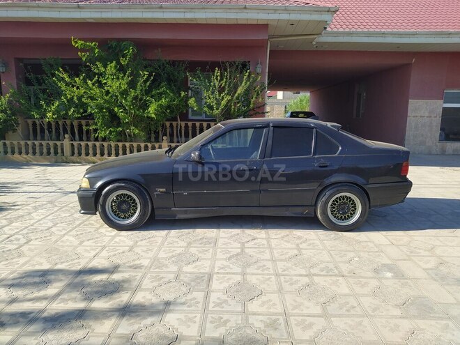 BMW 320-5