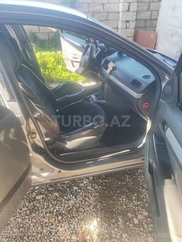 Opel Astra-11
