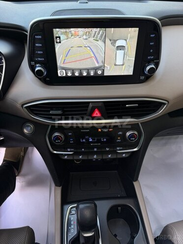 Hyundai Santa Fe-18