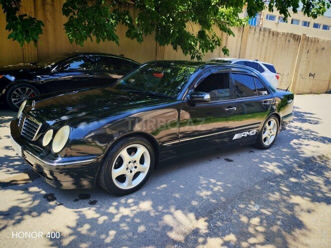 Mercedes E 240-8