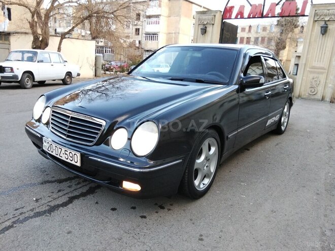 Mercedes E 240-18