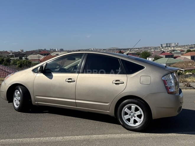 Toyota Prius-6
