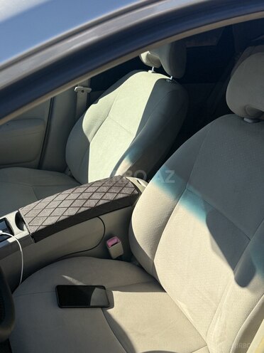 Toyota Prius-9